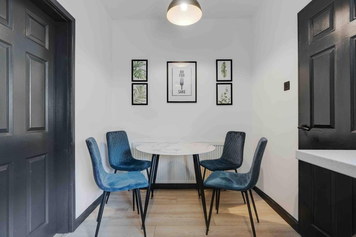 Вілла 3-Bed Scouse House Near Anfield & Goodison Ліверпуль Екстер'єр фото