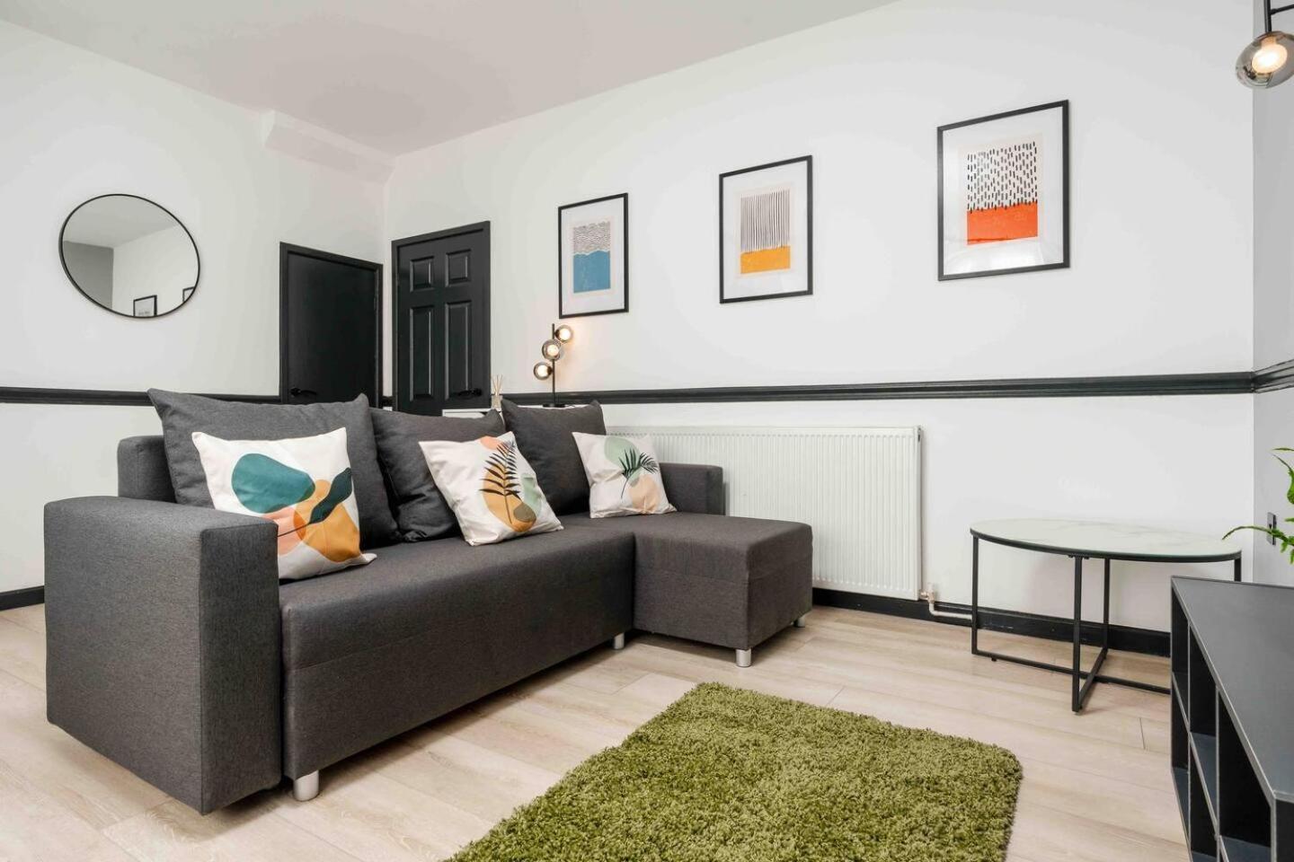 Вілла 3-Bed Scouse House Near Anfield & Goodison Ліверпуль Екстер'єр фото